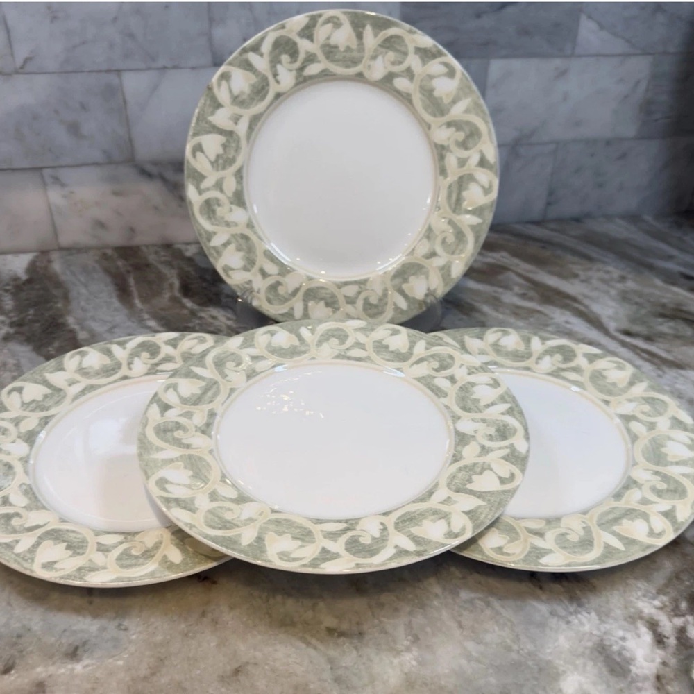 4 Mikasa Torino Ultimate+ Super Strong China HK 257 Salad Plates 8.5” Set 4